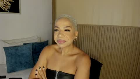 Snapshot of summer_night_ chatting on July 15, 2026, 11:26 am Summer online show from July 15, 2026, 11:26 am