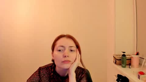 Summer Preston online show from December 2, 2025, 3:40 pm