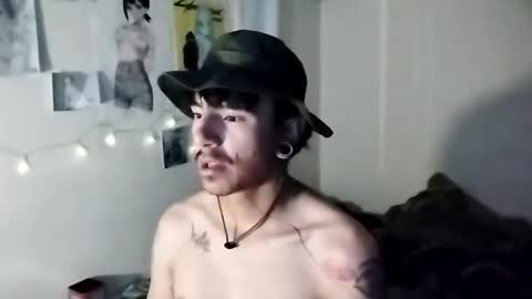 sun_apolo online show from January 2, 2025, 11:16 pm