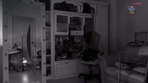 Miss Nelly online show from March 15, 2026, 9:59 am