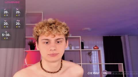 Snapshot of sunburn_boy chatting on December 21, 2024, 6:09 am Emilio online show from December 21, 2024, 6:09 am