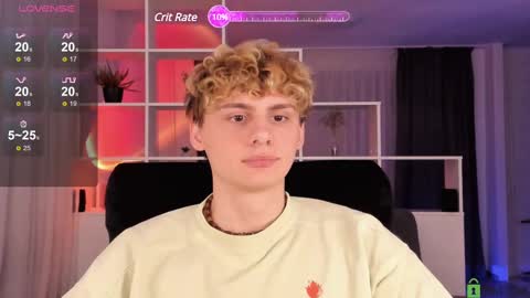 Snapshot of sunburn_boy chatting on February 25, 2025, 9:13 pm Emilio online show from February 25, 2025, 9:13 pm