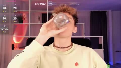 Snapshot of sunburn_boy chatting on October 25, 2025, 6:46 pm Emilio online show from October 25, 2025, 6:46 pm