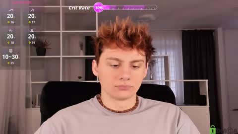 Snapshot of sunburn_boy chatting on December 3, 2025, 7:49 am Emilio online show from December 3, 2025, 7:49 am