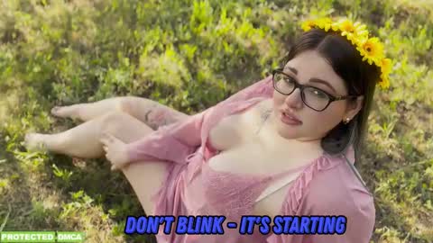 Tina. Im topless model  online show from March 19, 2026, 7:34 am