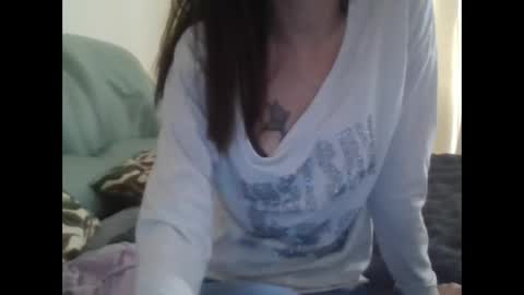 suni online show from March 4, 2025, 9:40 am