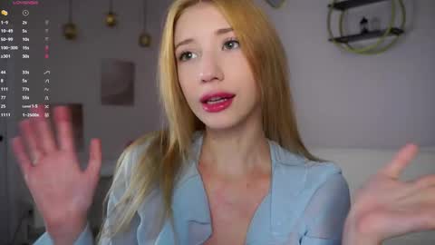 Lily online show from December 5, 2025, 2:58 pm