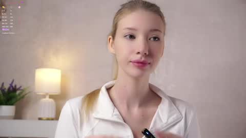 Lily online show from May 27, 2026, 2:36 pm