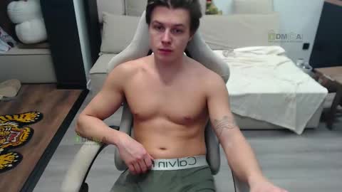 Alice and Sergey online show from December 3, 2025, 1:20 pm