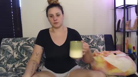 Sunny420 online show from November 4, 2025, 2:49 pm