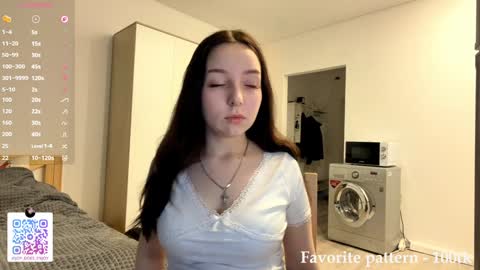 Snapshot of sunny_bambi chatting on January 13, 2026, 3:01 am Hello My name is Mary nice to meet you Telegram cuuutekitten online show from January 13, 2026, 3:01 am