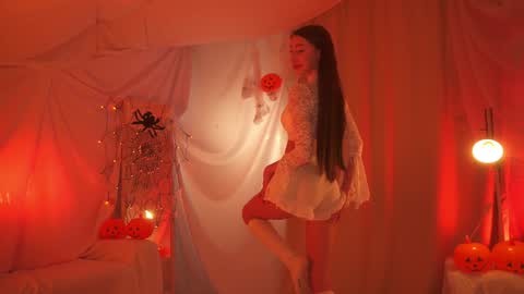 Maria online show from October 24, 2025, 8:49 pm