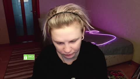 Snapshot of sunny_mood chatting on January 5, 2025, 7:07 am sunny mood online show from January 5, 2025, 7:07 am