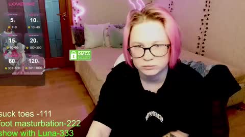 Snapshot of sunny_mood chatting on February 16, 2025, 6:10 am sunny mood online show from February 16, 2025, 6:10 am