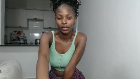 sunny online show from April 16, 2026, 9:39 pm