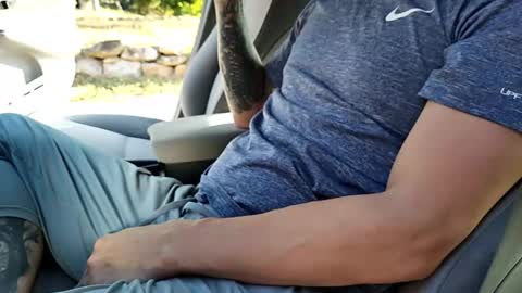 sunny valentine online show from October 8, 2025, 2:04 pm