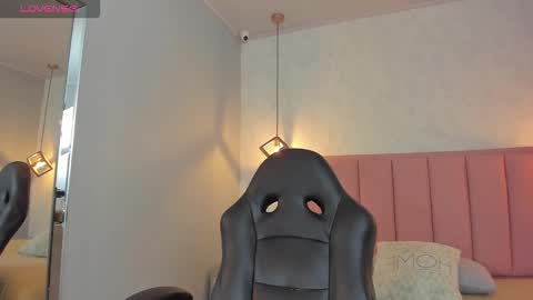  S U N N Y online show from March 27, 2026, 1:00 pm