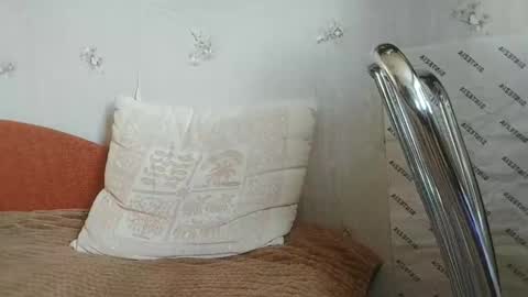 Snapshot of sunnyjoys chatting on January 21, 2025, 11:24 am Alina Streams Mon to Fri online show from January 21, 2025, 11:24 am