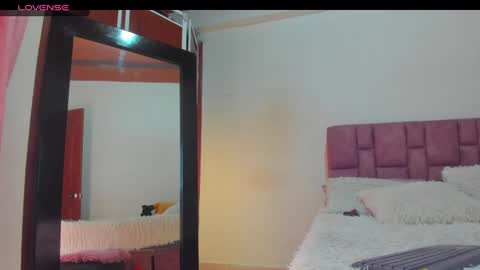 Sunny Leon Z online show from January 4, 2025, 10:55 pm