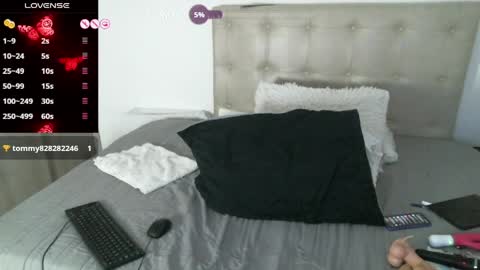 Snapshot of sunnymartine chatting on May 16, 2026, 12:40 am Sunny online show from May 16, 2026, 12:40 am