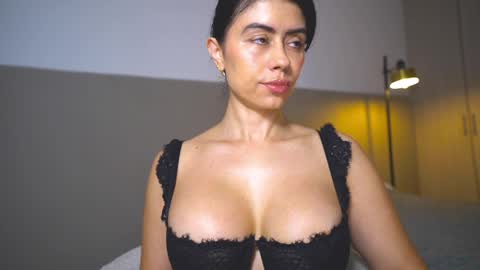 sol online show from April 8, 2026, 12:49 pm