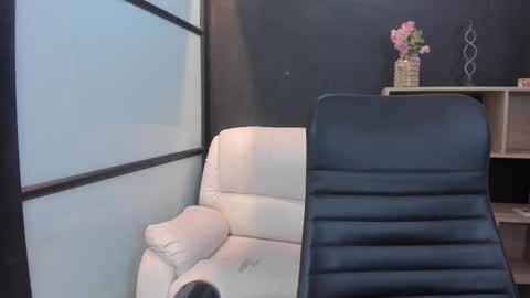 Sunny online show from October 16, 2025, 12:39 pm