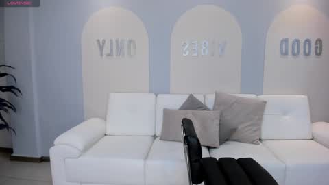 Snapshot of sunnyrivers_ chatting on February 7, 2025, 6:45 pm Sunny Rivers online show from February 7, 2025, 6:45 pm