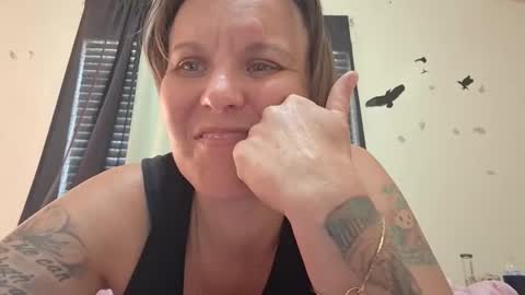 Sunnytrix online show from November 29, 2025, 9:40 pm