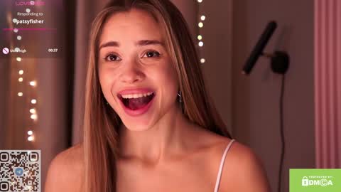 Snapshot of sunsally chatting on December 22, 2024, 7:42 pm Sally online show from December 22, 2024, 7:42 pm