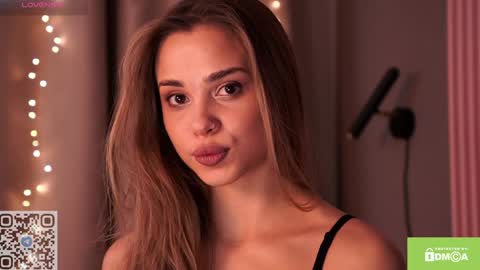 Snapshot of sunsally chatting on December 29, 2024, 8:58 pm Sally online show from December 29, 2024, 8:58 pm