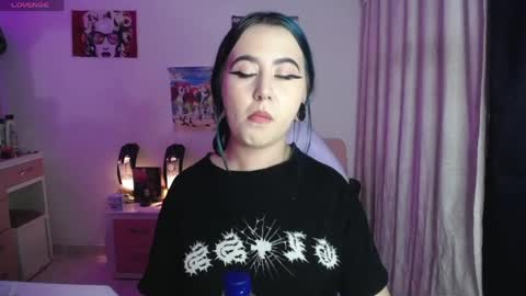 Snapshot of sunset_pienk chatting on May 7, 2026, 3:12 am Sunset online show from May 7, 2026, 3:12 am