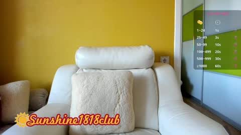 Snapshot of sunshine1818club chatting on April 22, 2026, 6:27 am Angela Sunshine1818club online show from April 22, 2026, 6:27 am