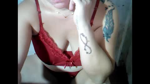 sunshine_38 online show from October 15, 2025, 1:17 am