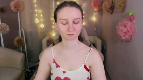 Snapshot of sunshine_blaze chatting on April 24, 2026, 1:35 pm Alice online show from April 24, 2026, 1:35 pm