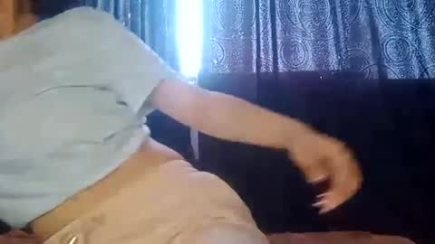 Snapshot of sunshine_days chatting on January 7, 2025, 8:52 pm Annie online show from January 7, 2025, 8:52 pm