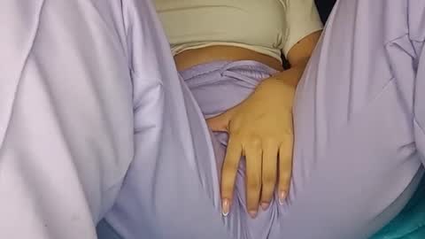 Snapshot of sunshine_days chatting on January 19, 2025, 2:36 am Annie online show from January 19, 2025, 2:36 am