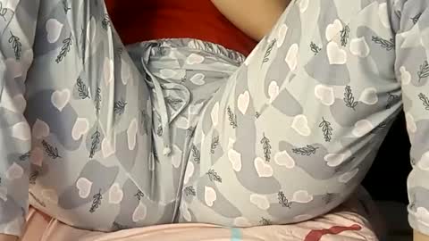 Snapshot of sunshine_days chatting on February 17, 2025, 9:08 pm Annie online show from February 17, 2025, 9:08 pm