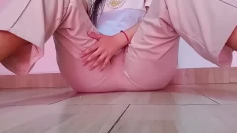 Snapshot of sunshine_days chatting on October 20, 2025, 4:18 pm Annie online show from October 20, 2025, 4:18 pm