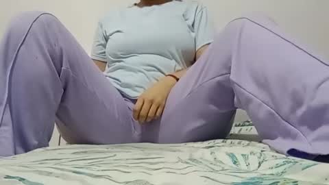 Annie online show from November 10, 2025, 5:45 pm