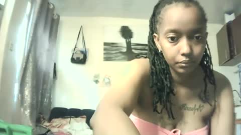 Snapshot of sunshine_n chatting on June 26, 2026, 5:45 am sunshine_n online show from June 26, 2026, 5:45 am