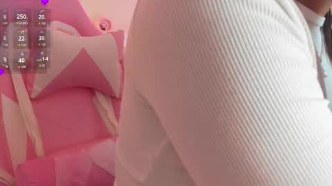 sunshinne__03 online show from October 12, 2025, 12:37 pm