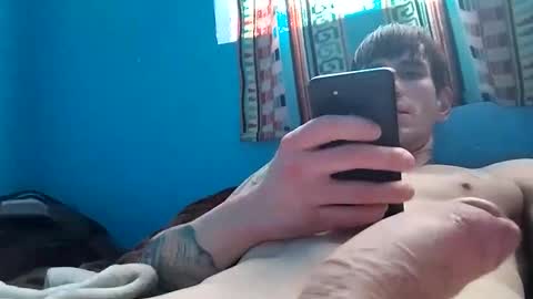 Snapshot of sunsweetsavage chatting on February 9, 2025, 8:24 pm BIGDGEE online show from February 9, 2025, 8:24 pm