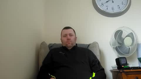 FORMYLOVE online show from December 21, 2025, 11:39 am