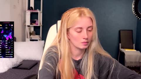 ANNApvt open full info in bio online show from December 19, 2025, 4:14 pm