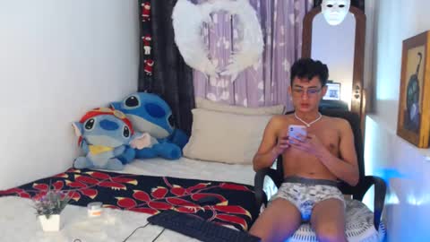 GAY online show from January 3, 2025, 8:01 pm