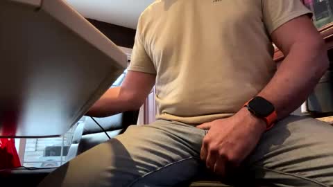 Francisco666 online show from April 5, 2026, 10:51 pm