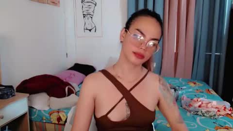 Snapshot of superhotvaleria chatting on May 9, 2026, 4:50 am Im val online show from May 9, 2026, 4:50 am