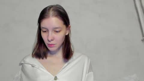 Una online show from April 7, 2026, 11:04 pm