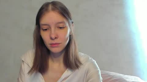 Una online show from June 8, 2026, 2:34 am