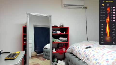 supermanboyxxl online show from January 8, 2025, 10:04 am